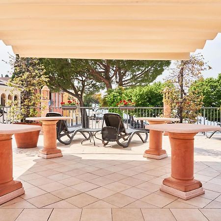 Hotel Astoria Garda  Luaran gambar